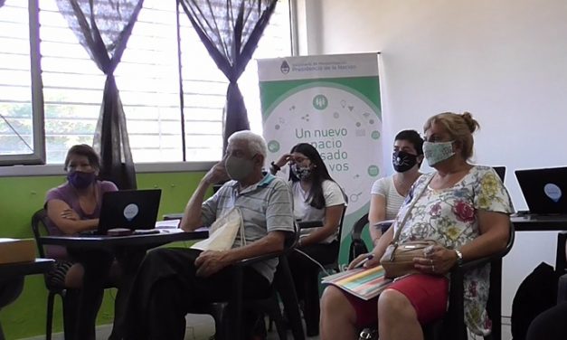 Los ADULTOS MAYORES son los primeros que debemos incluir digitalmente